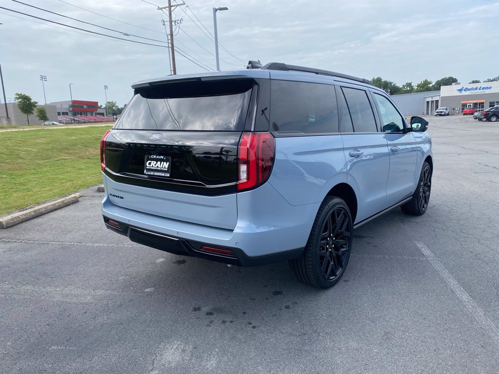 New 2027 Ford Expedition Platinum w/ Stealth Performance Package AWD/4WD image 7