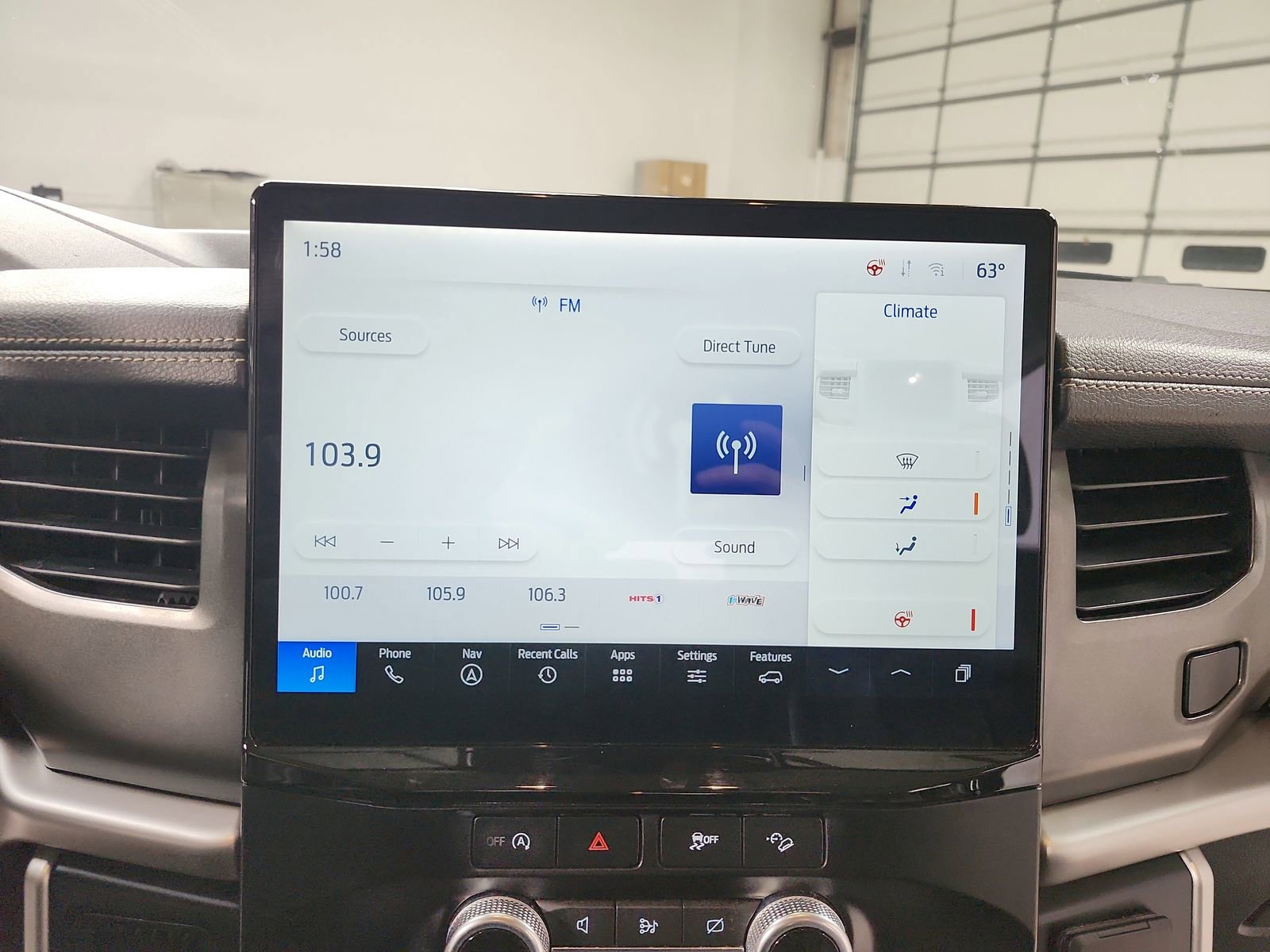 Used 2024 Ford Expedition XLT image 29