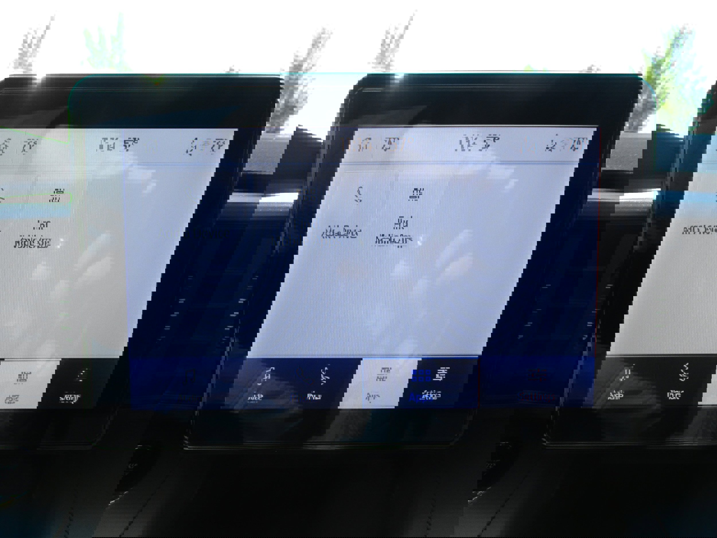 Used 2023 Ford Explorer XLT image 24