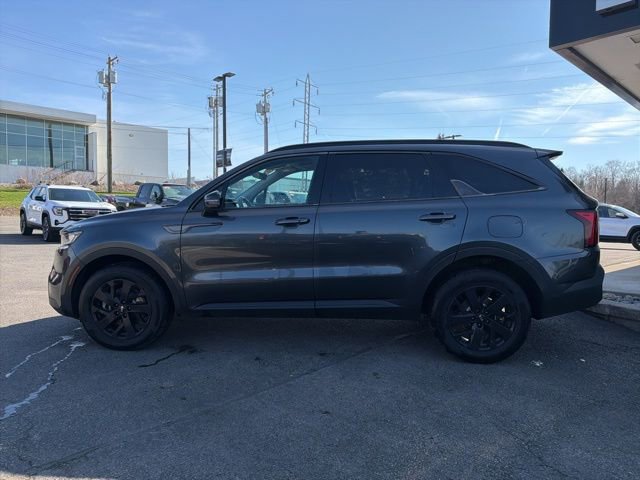 Used 2021 Kia Sorento S w/ Panoramic Sunroof Package image 2
