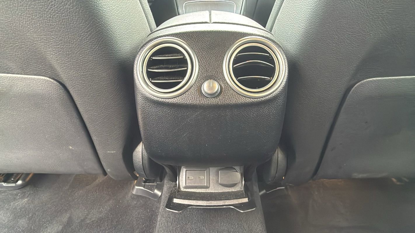 Used 2022 Mercedes-Benz GLC 300 4MATIC image 12