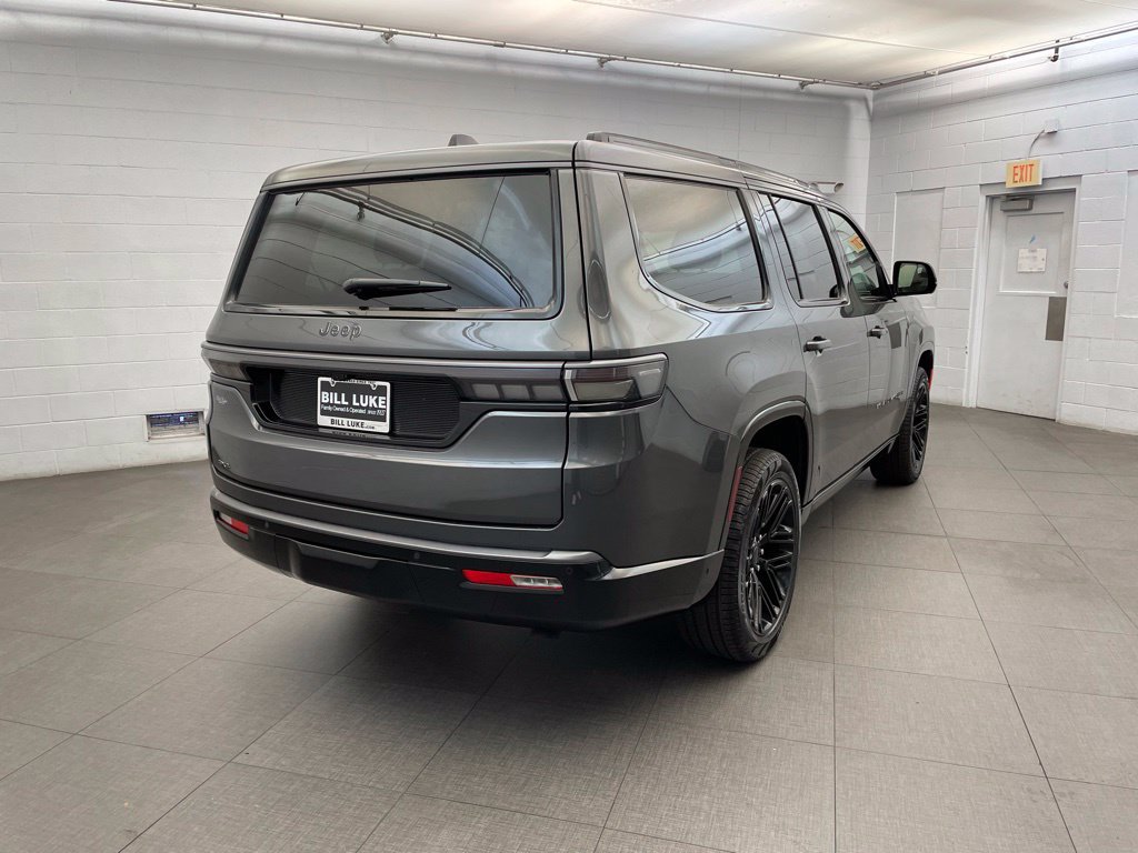 New 2026 Jeep Grand Wagoneer Limited AWD/4WD image 4