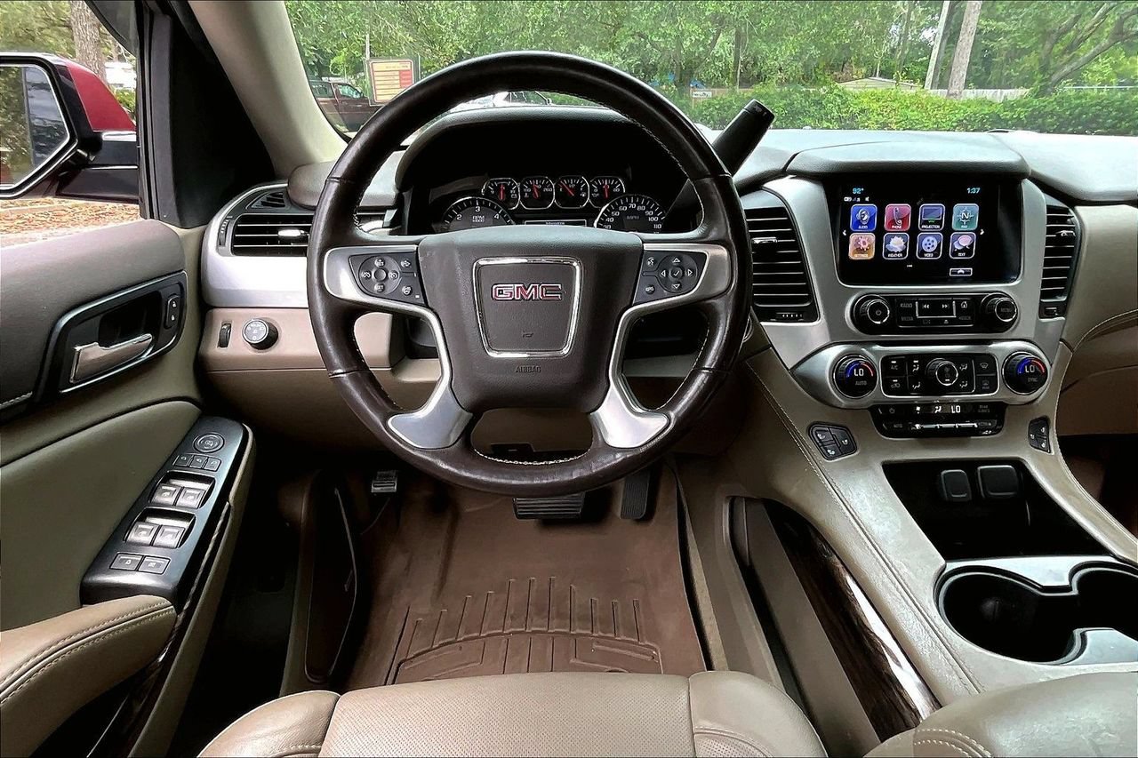 Used 2017 GMC Yukon SLT w/ Premium Edition RWD image 8