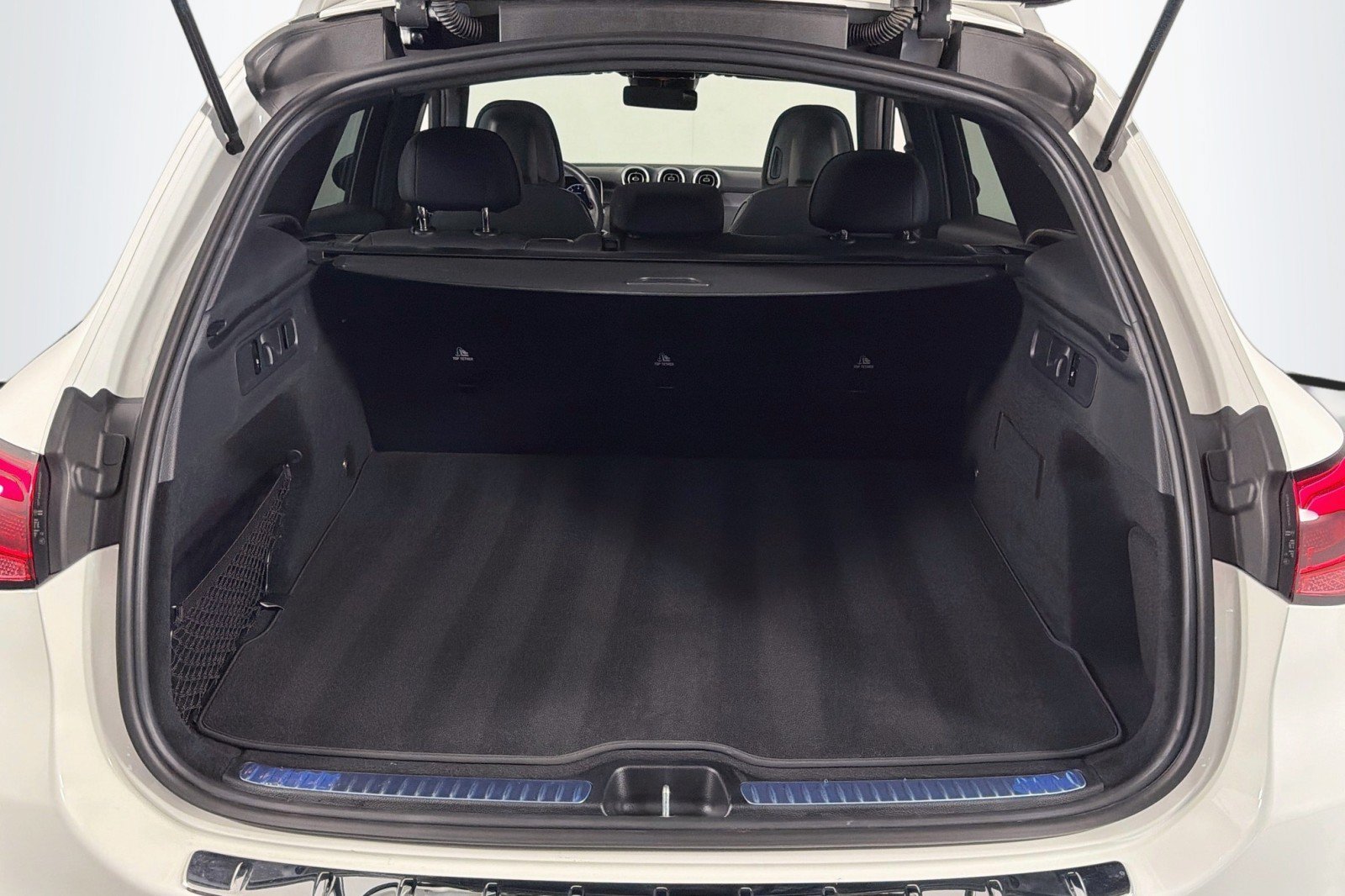 Certified 2026 Mercedes-Benz GLC 300 image 24
