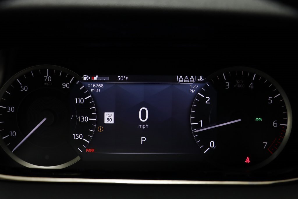 Used 2023 Land Rover Range Rover Evoque R-Dynamic SE image 7