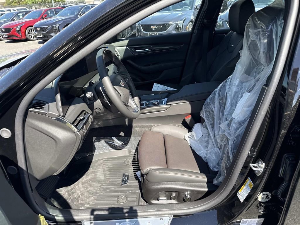 New 2026 Cadillac CT5 V RWD image 8