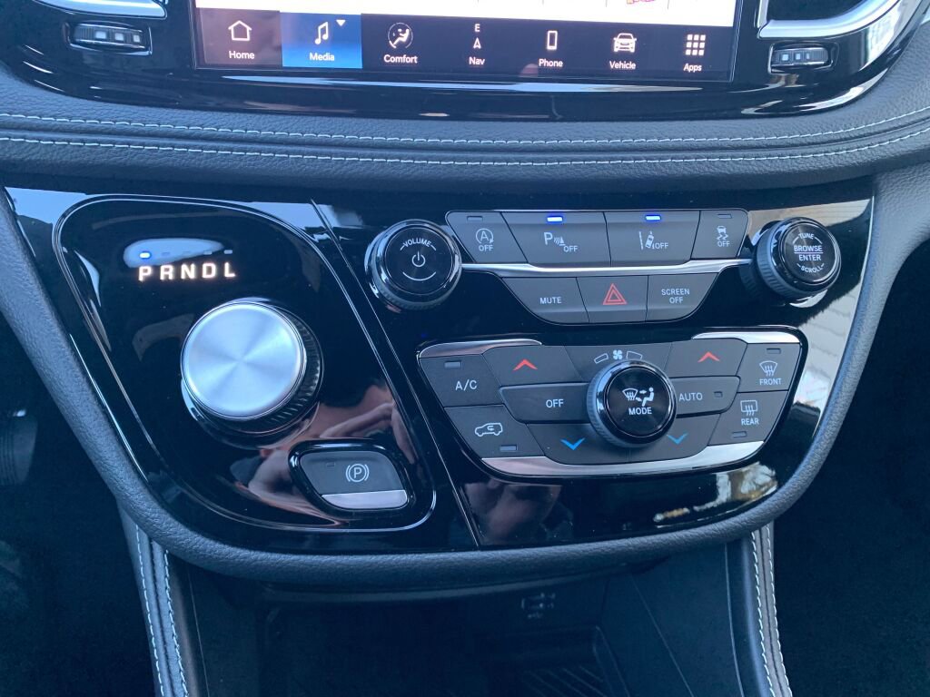 New 2026 Chrysler Pacifica Limited w/ S Appearance Package image 20