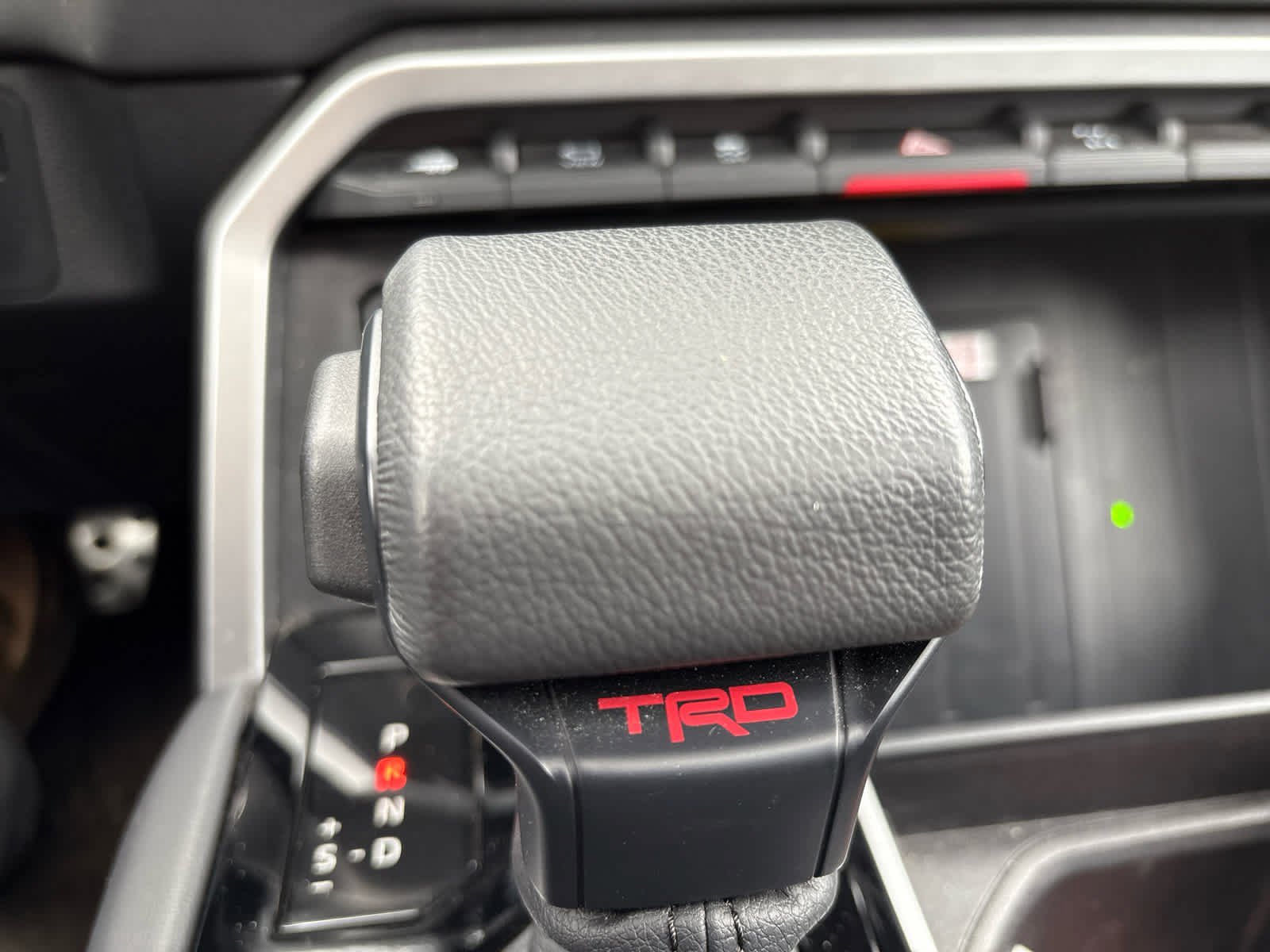 Used 2024 Toyota Tundra Platinum w/ TRD Off-Road Package AWD/4WD image 18