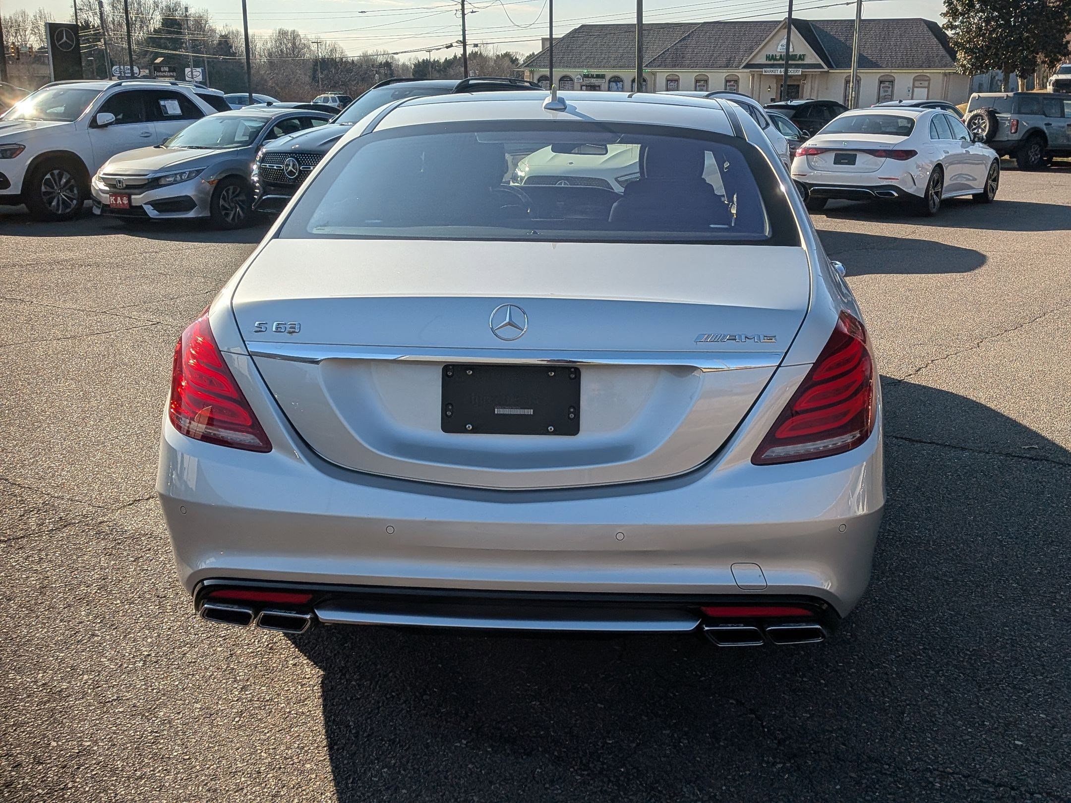 Used 2015 Mercedes-Benz S 63 AMG 4MATIC Sedan image 4