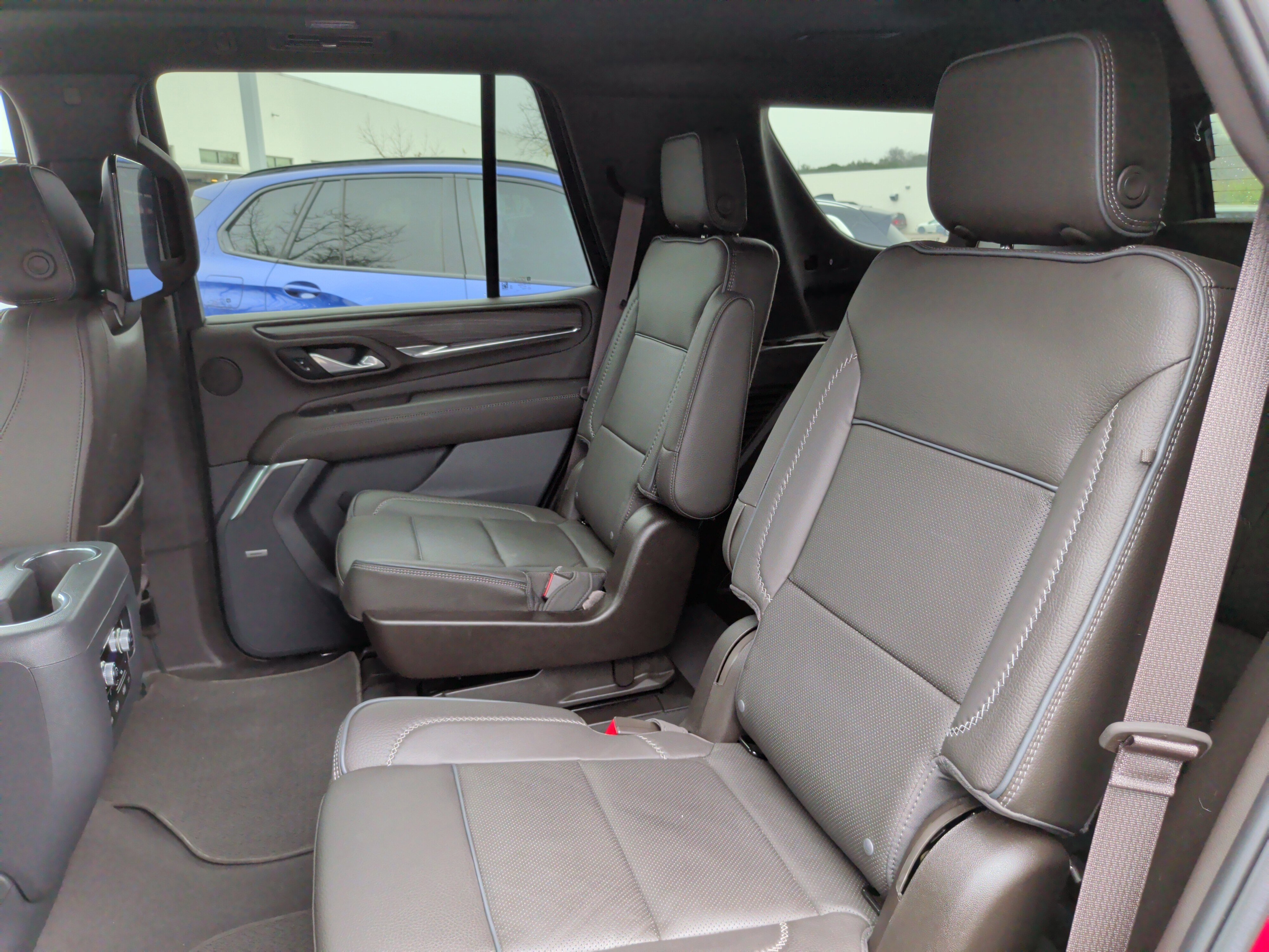 Used 2023 GMC Yukon Denali w/ Advanced Technology Package image 37