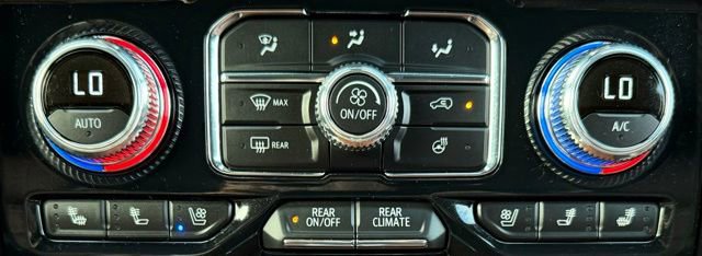 Used 2024 GMC Yukon XL Denali Ultimate image 31