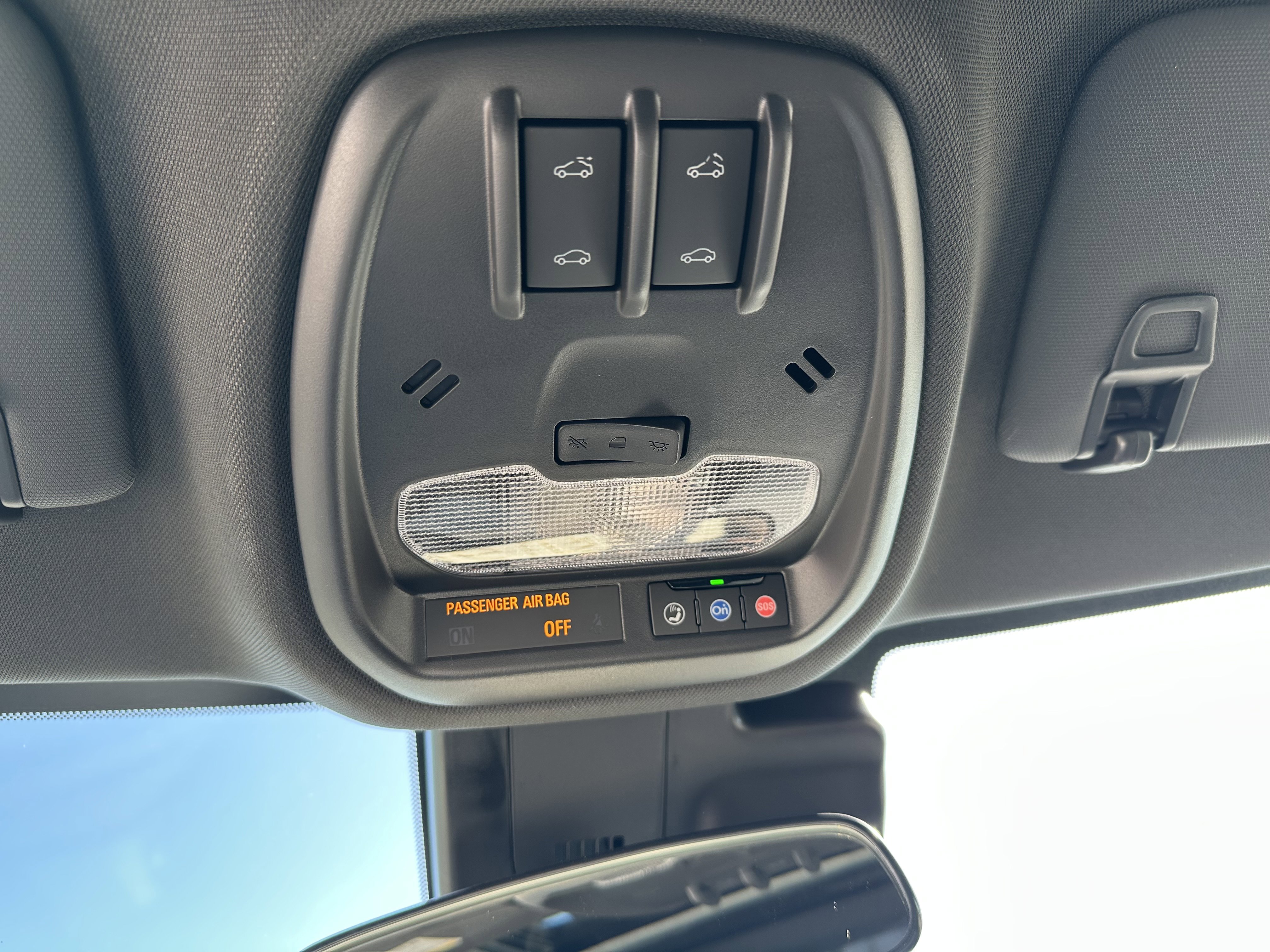 New 2026 Chevrolet Trax RS w/ Sunroof Package FWD image 25