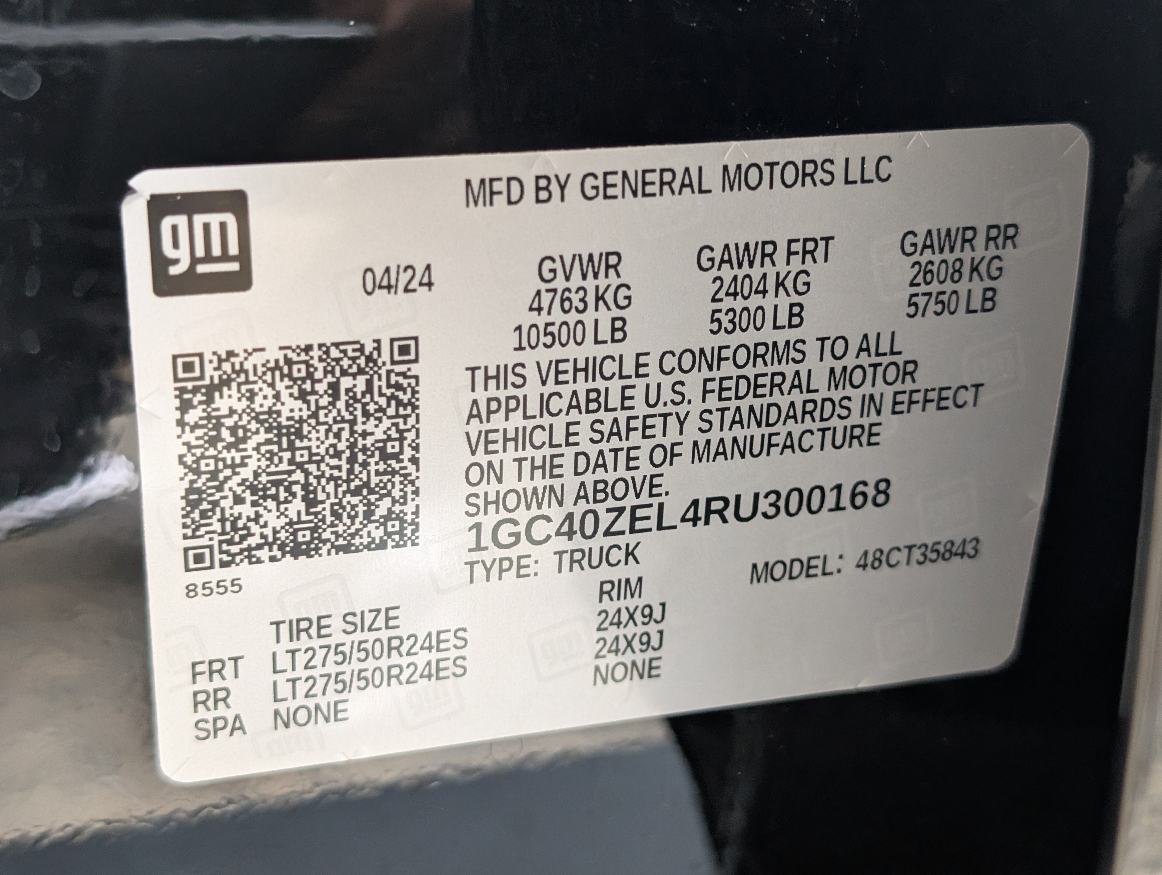 Used 2024 Chevrolet Silverado EV RST AWD/4WD image 38