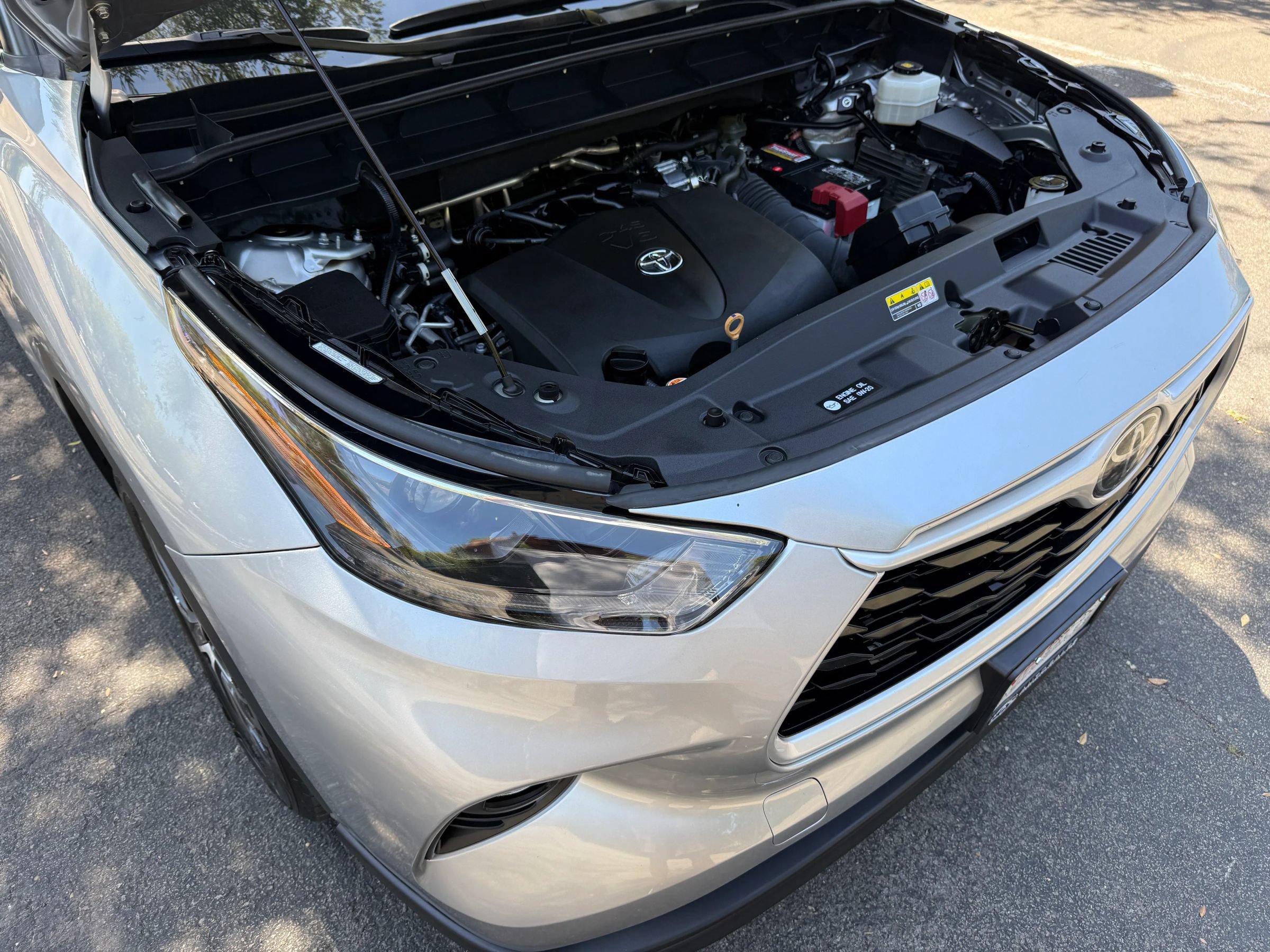Used 2022 Toyota Highlander XLE FWD image 29