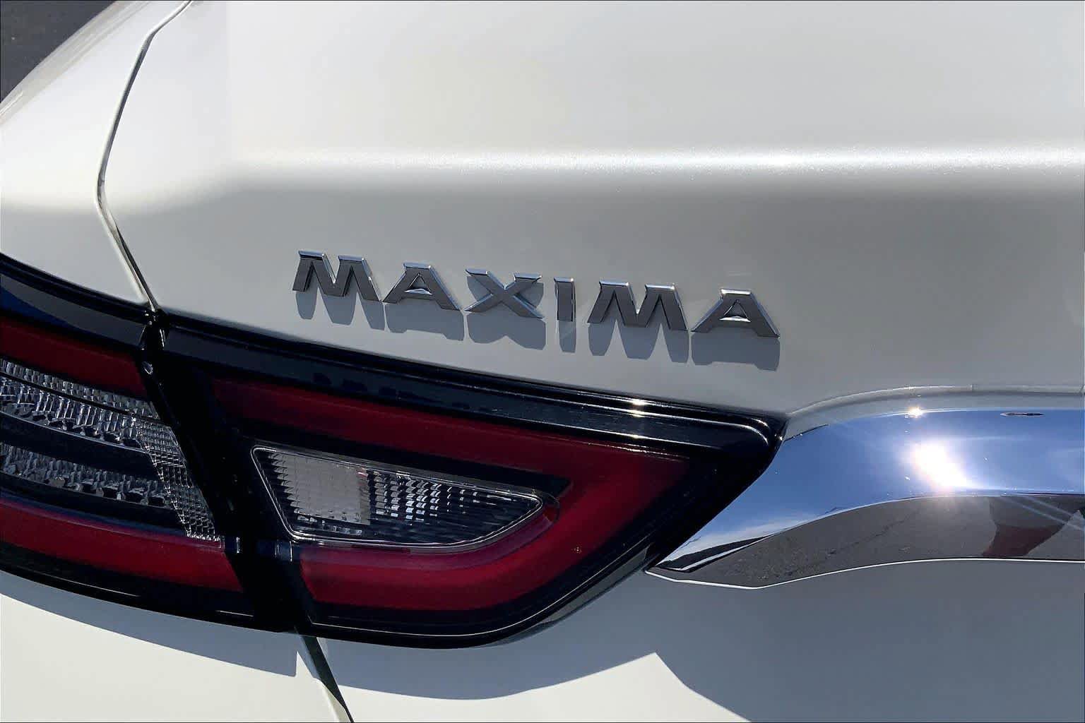 Used 2023 Nissan Maxima Platinum w/ Sport Mat Group FWD image 10