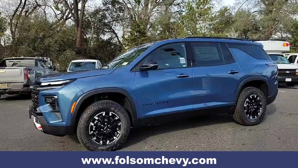 New 2026 Chevrolet Traverse Z71 w/ LPO, Floor Liner Package image 7