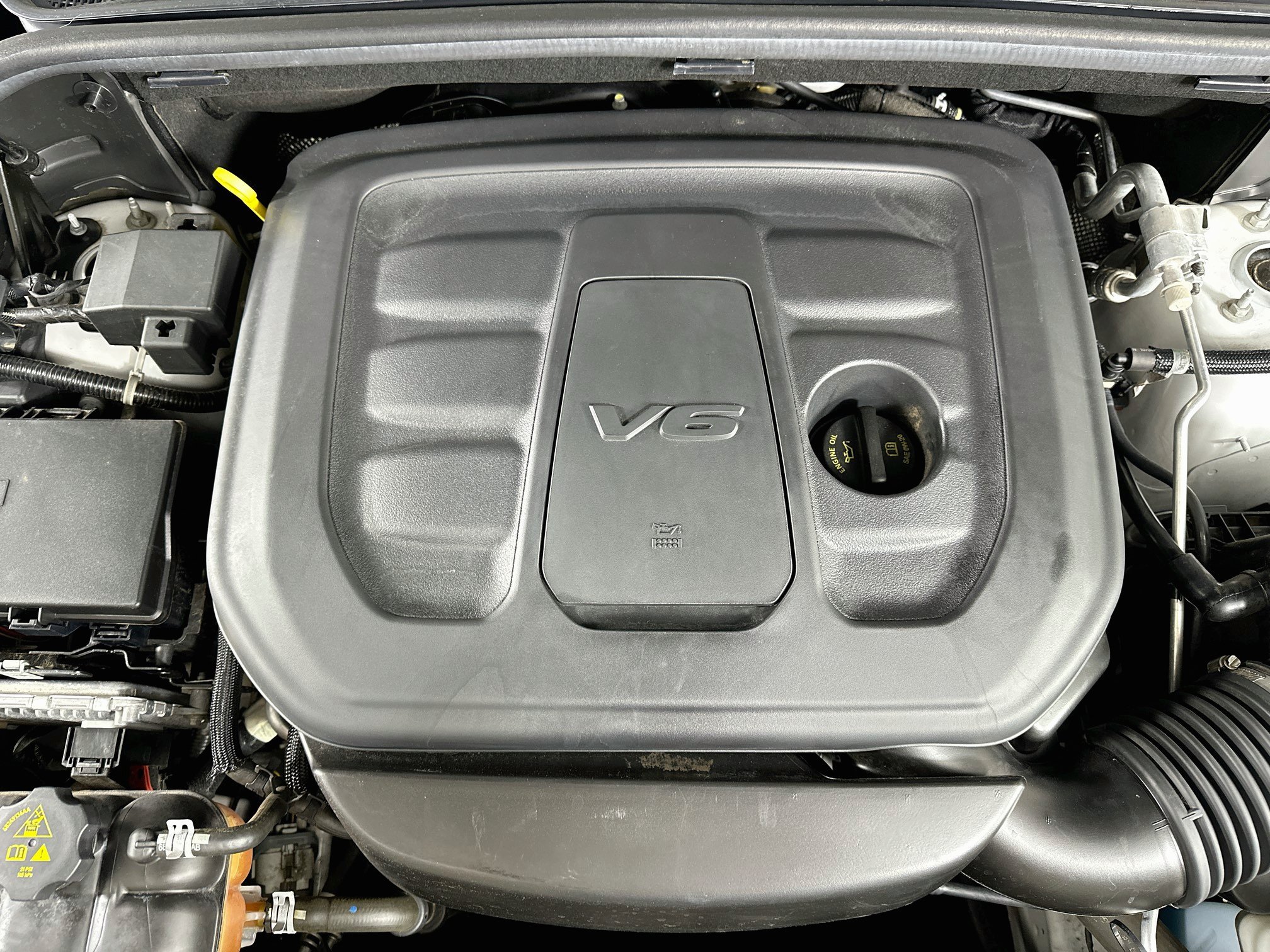 Used 2022 Jeep Grand Cherokee Laredo E RWD image 32