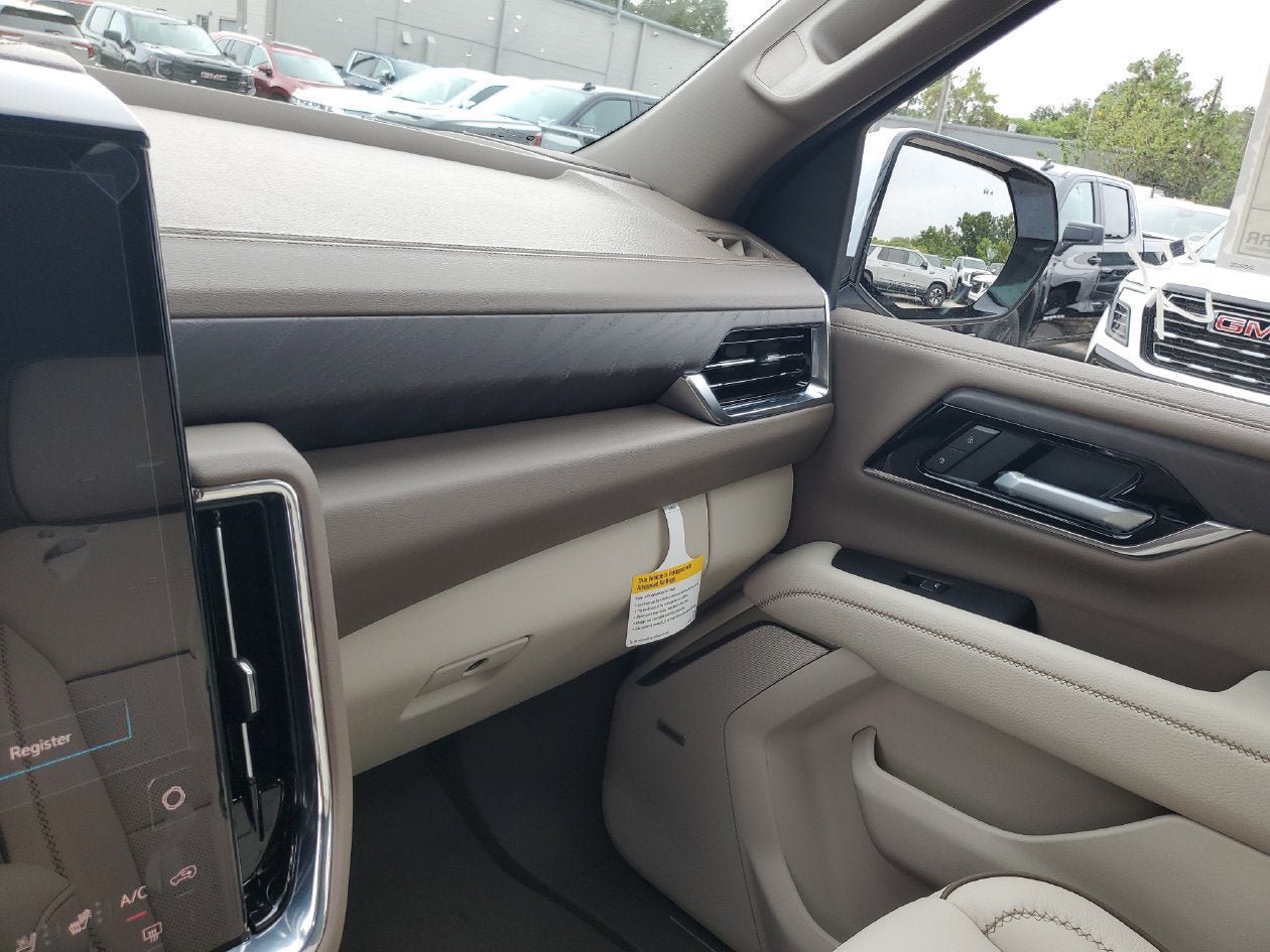 New 2027 GMC Yukon Denali w/ Sun & Power Step Package RWD image 25