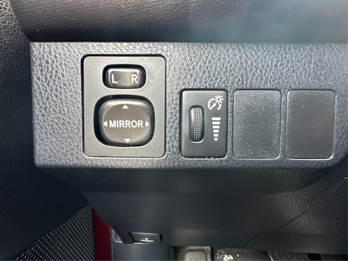 Used 2016 Toyota RAV4 SE AWD/4WD image 14