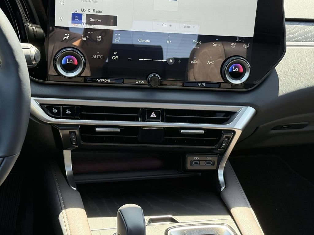 New 2026 Lexus RX 450h AWD image 14
