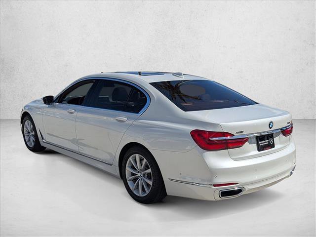 Used 2018 BMW 740i xDrive image 8