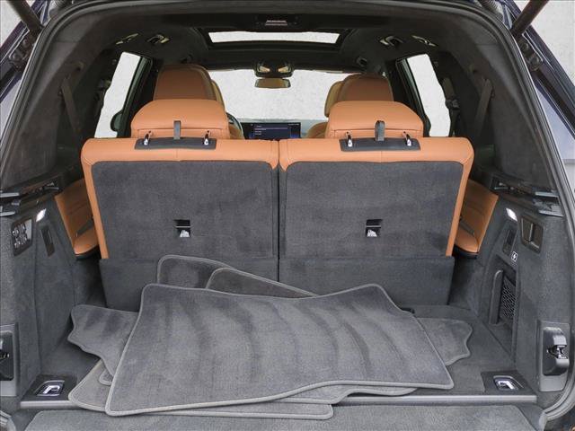 Used 2023 BMW X7 xDrive40i w/ Executive Package AWD/4WD image 21