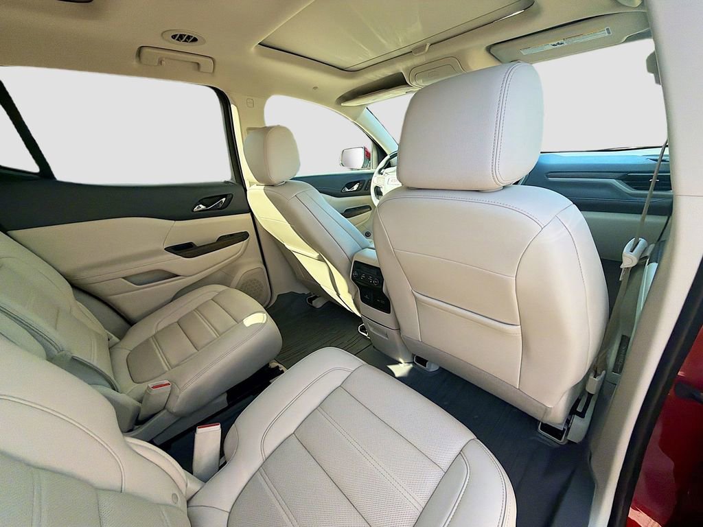 Used 2022 GMC Acadia Denali w/ Denali Ultimate Package image 30