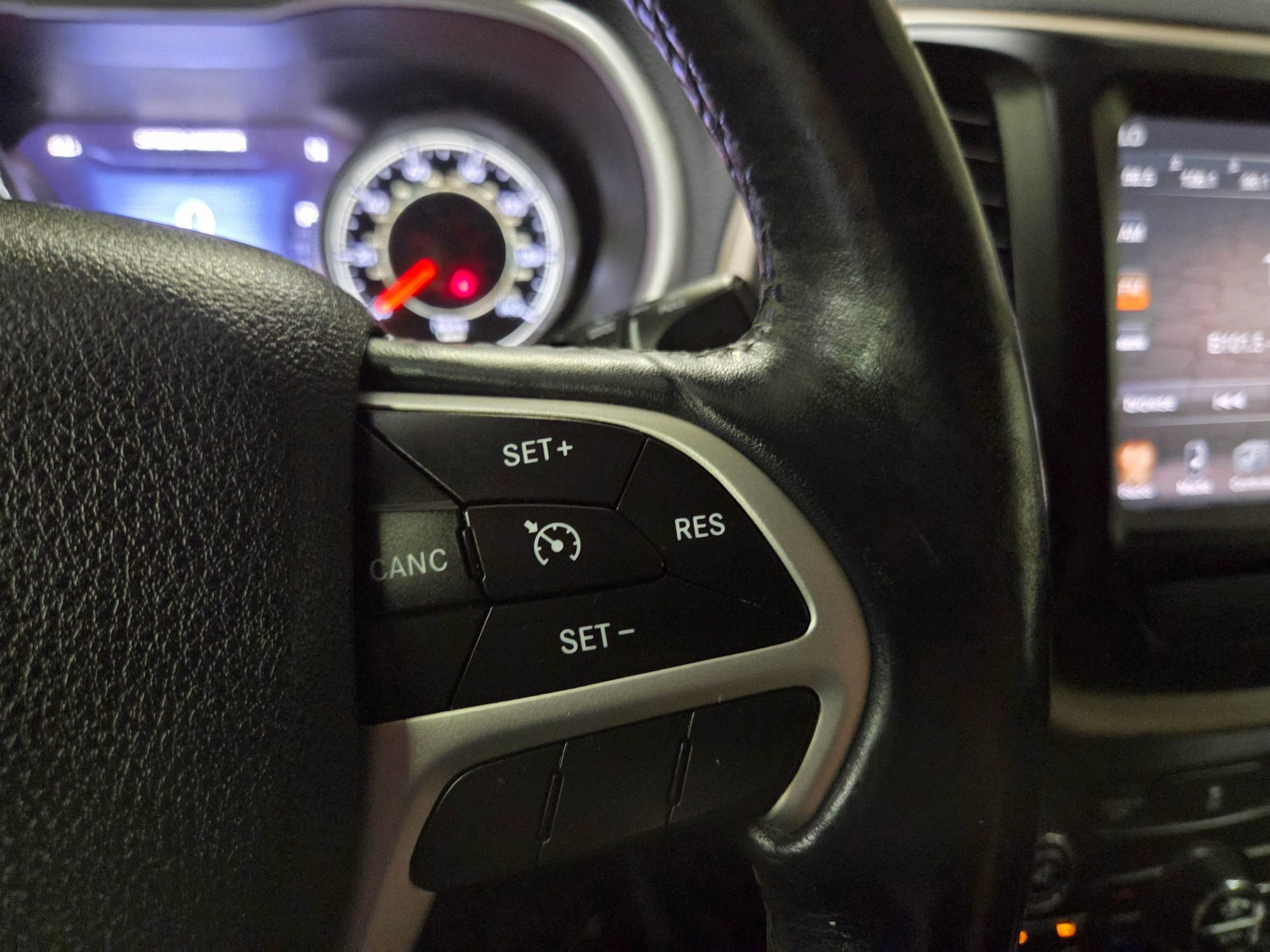 Used 2014 Jeep Cherokee Limited image 20