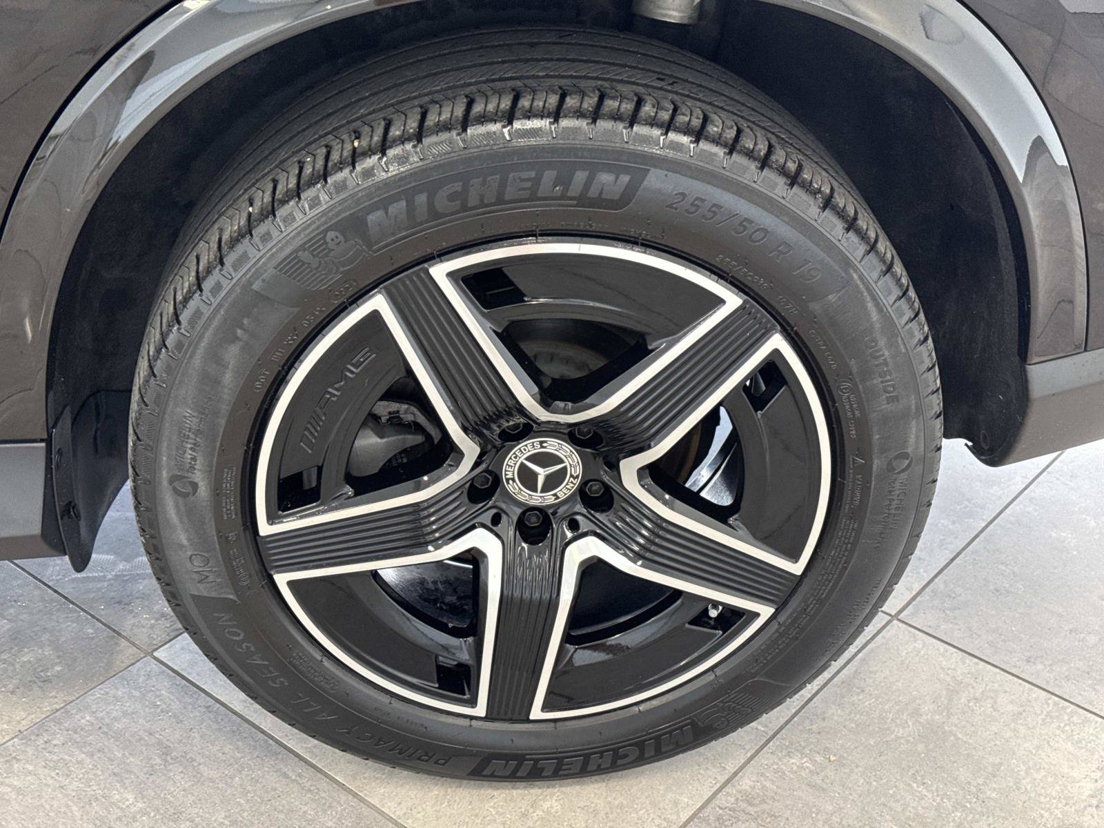 Certified 2024 Mercedes-Benz GLC 300 4MATIC w/ AMG Line image 9