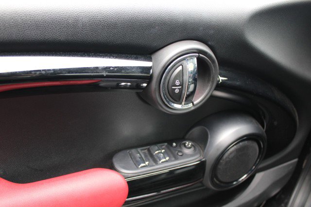 Used 2017 MINI Cooper S image 25