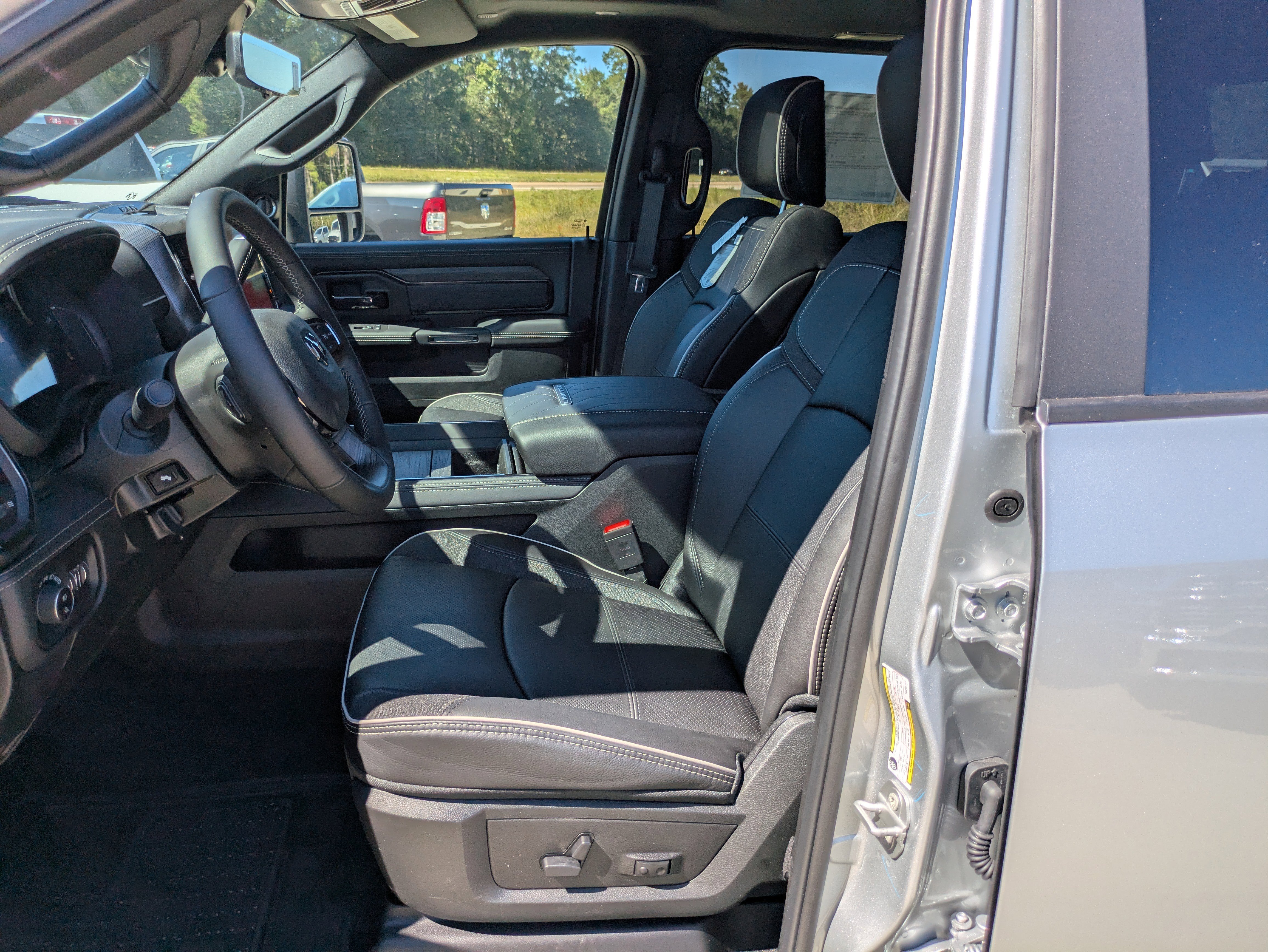 New 2026 RAM 2500 Limited image 9