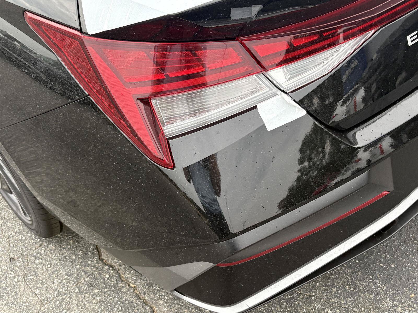 New 2026 Hyundai Elantra Limited FWD image 11