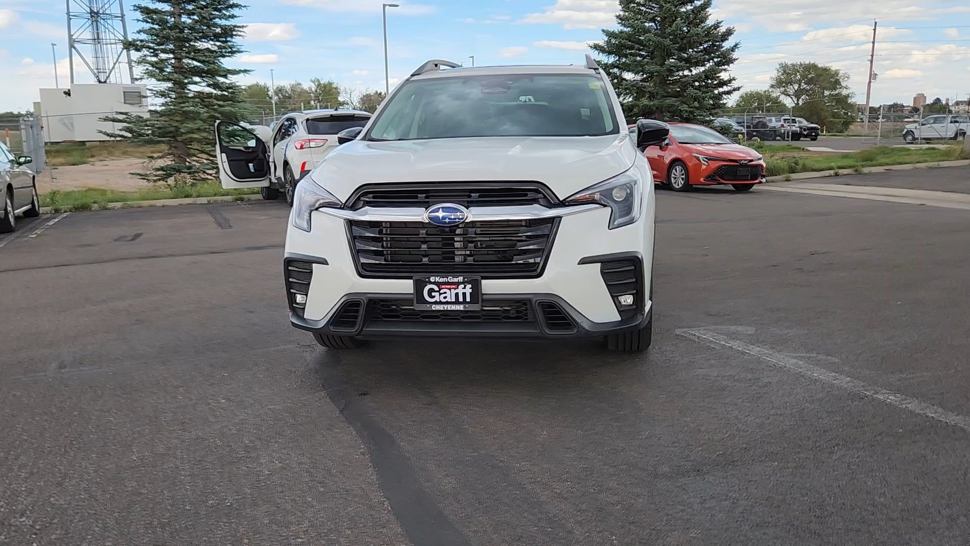 Used 2024 Subaru Ascent Limited w/ Technology Package AWD/4WD image 4