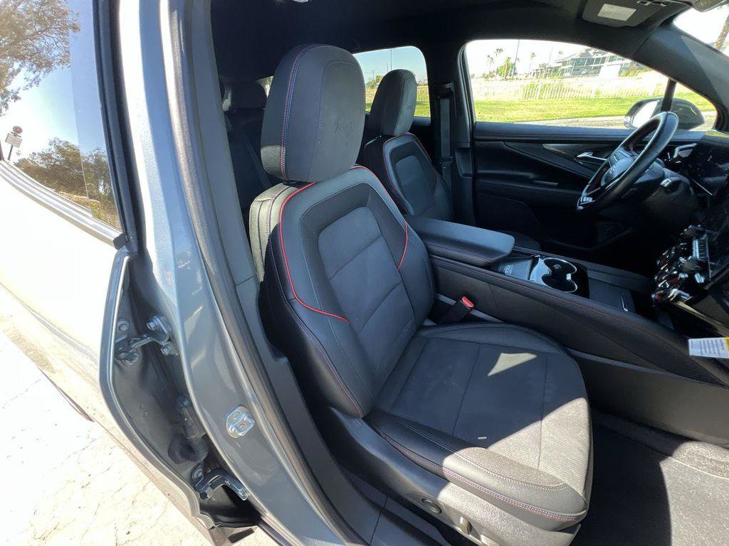 Certified 2024 Chevrolet Blazer EV RS AWD/4WD image 30