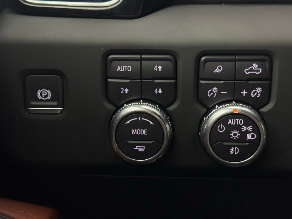 Used 2024 GMC Sierra 2500 Denali Ultimate w/ Max Trailering Package image 26