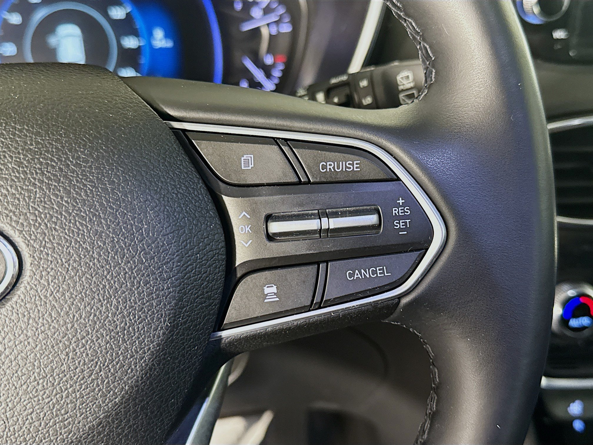 Used 2020 Hyundai Santa Fe Limited FWD image 15
