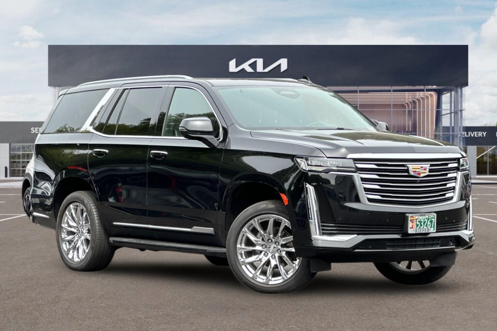 Used 2023 Cadillac Escalade Premium Luxury Platinum AWD/4WD image 2