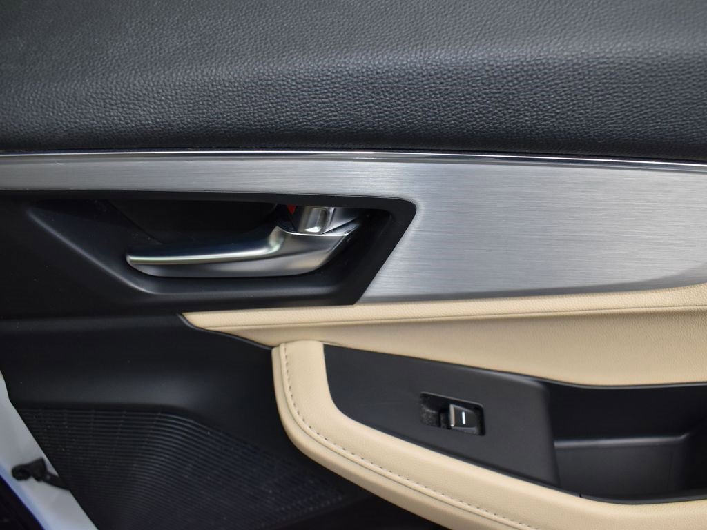 Used 2023 Acura MDX FWD image 19