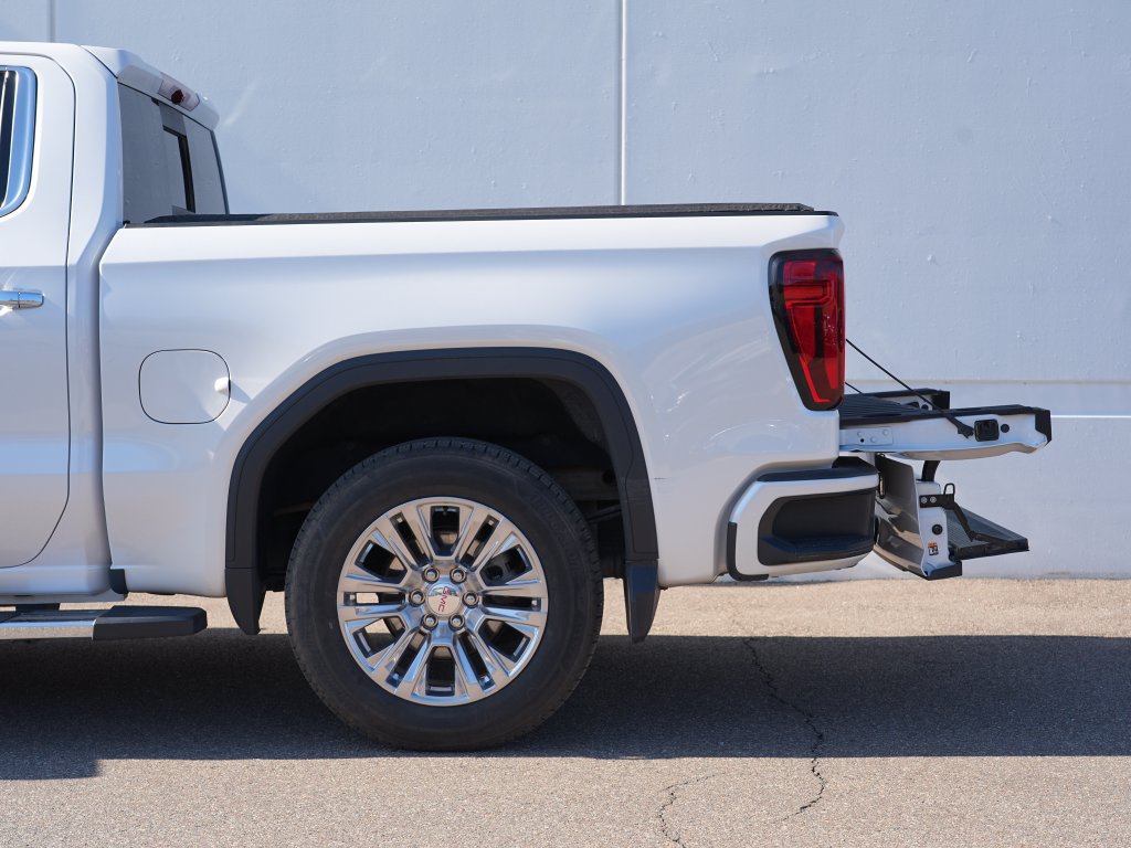 Used 2022 GMC Sierra 1500 Denali AWD/4WD image 13