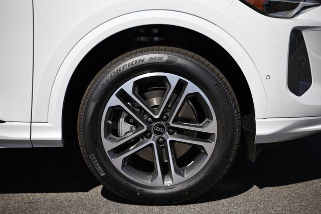 New 2026 Audi Q5 Premium AWD/4WD image 5