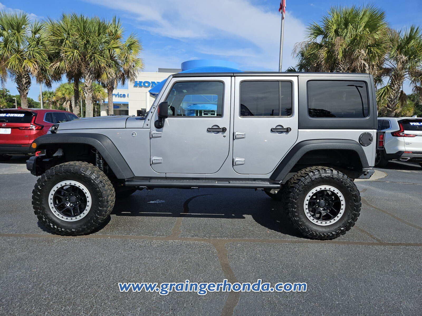 Used 2018 Jeep Wrangler Unlimited Sport S AWD/4WD image 2