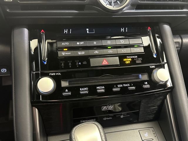 Used 2025 Lexus IS 500 image 33