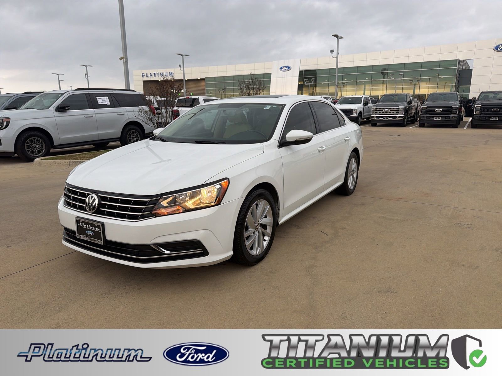 Used 2018 Volkswagen Passat 2.0T SE