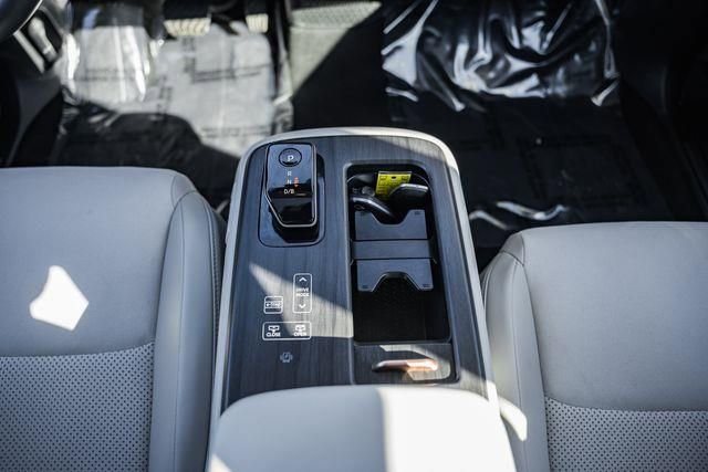 Used 2023 Nissan Ariya AWD image 27