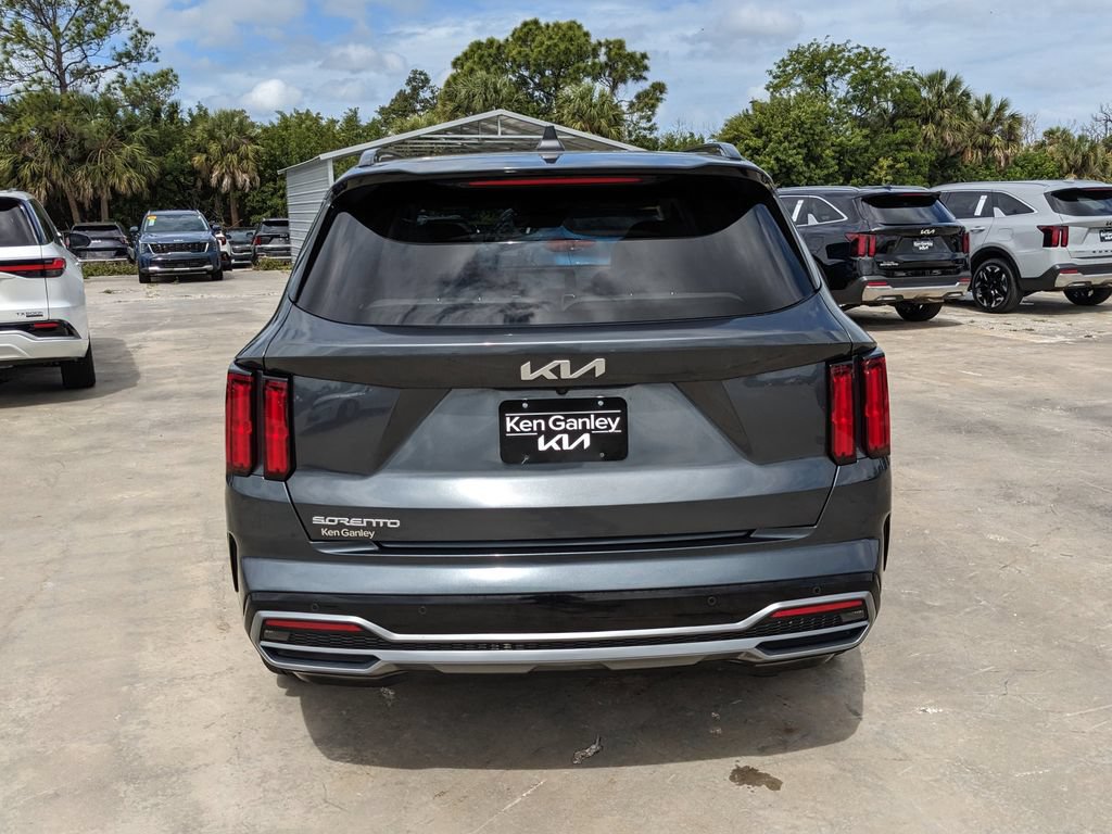 Certified 2023 Kia Sorento SX FWD image 7