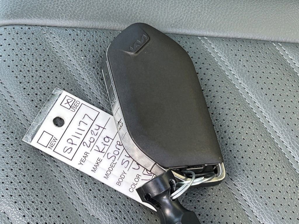 Used 2024 Kia Sorento SX Prestige w/ Sage Leather Package image 60