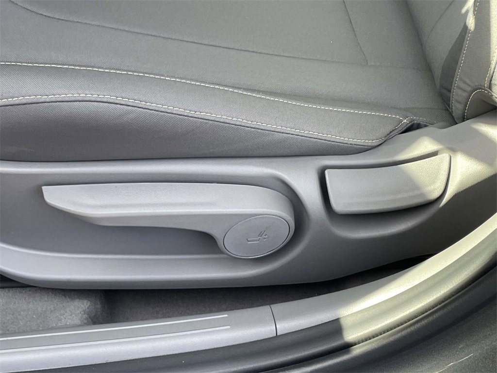 New 2026 Hyundai Elantra SEL Sport image 16