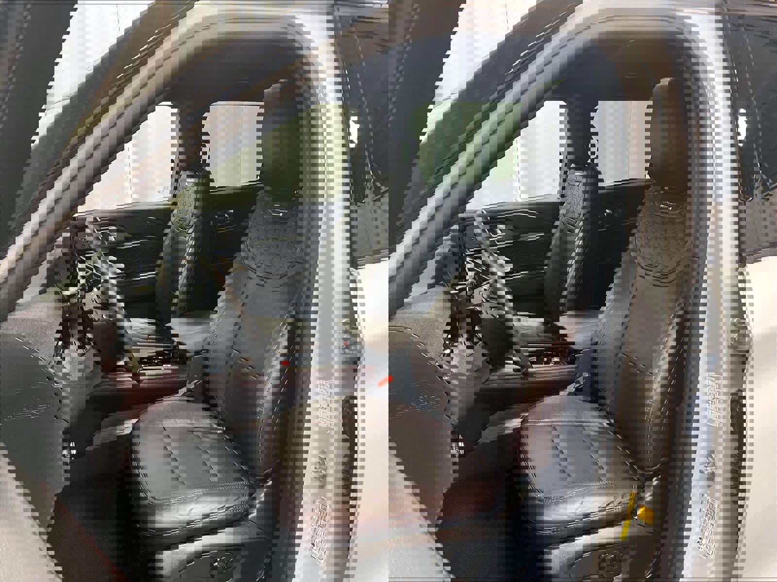 Used 2025 Ford Explorer Platinum w/ LUX Leather Package image 10