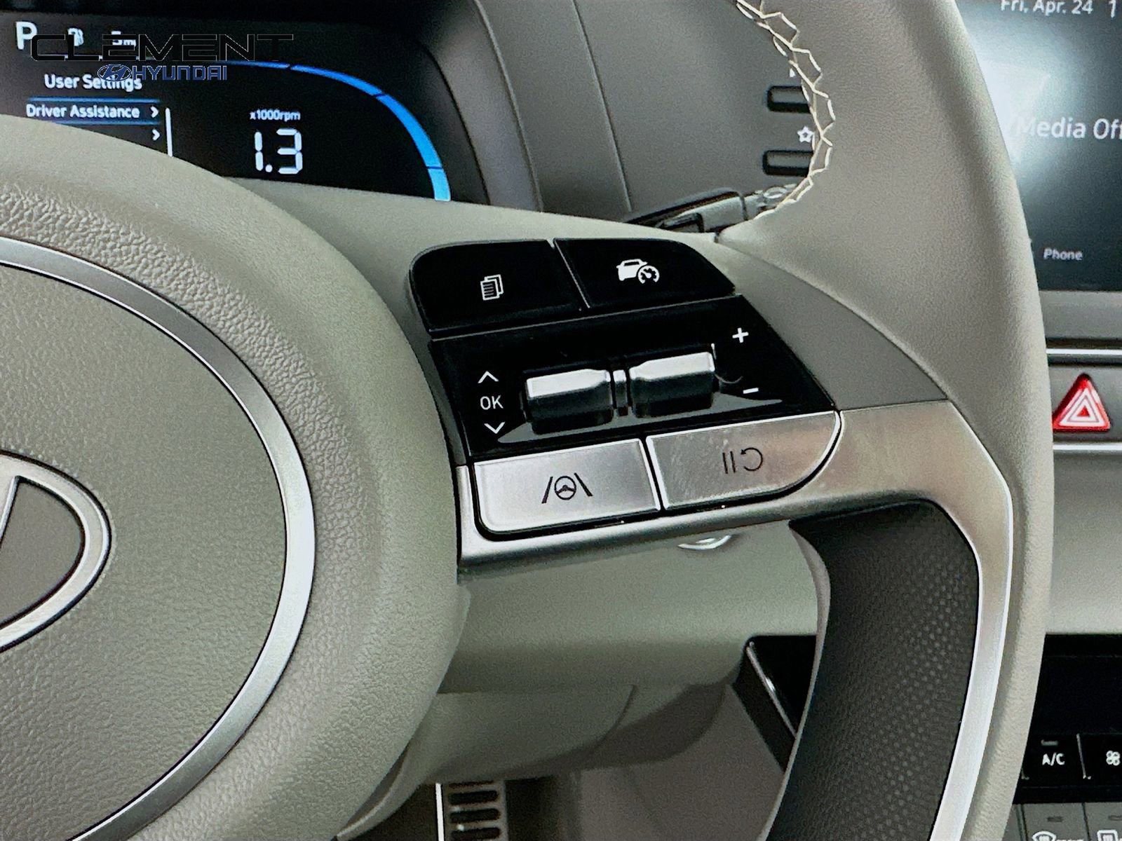 New 2026 Hyundai Elantra Sport FWD image 15
