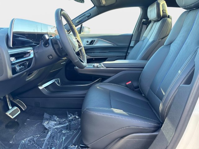 New 2027 Cadillac Lyriq Sport AWD/4WD image 16